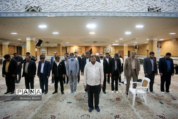 بازدید مدیران سازمان دانش‌آموزی استان‌ها از حسینیه اعظم زنجان