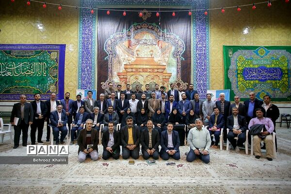 بازدید مدیران سازمان دانش‌آموزی استان‌ها از حسینیه اعظم زنجان