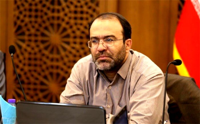 پاسخ ندادن به سوالات ذهنی دانش‌آموزان موجب سوءاستفاده دشمن می‌شود