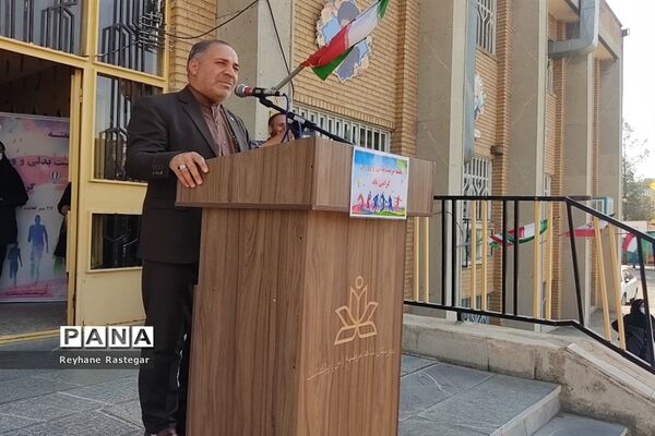 نواختن زنگ هفته تربیت‌بدنی در پاکدشت