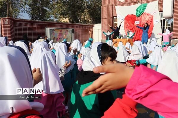 برپایی مراسم صبحانه سلامت در مدارس آباده