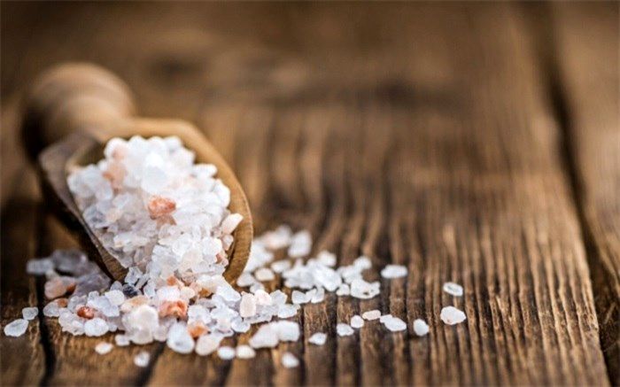 حذف نمک‌دان از سفره اشتباه است؟