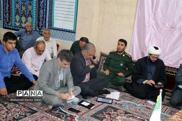 نشست مردمی مدیرکل آموزش و پرورش فارس با مردم شهرک سعدی شیراز