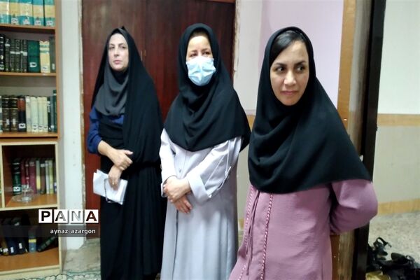 مجمع عمومی انتخابات انجمن اولیا و مربیان هنرستان شاهد بنت الهدی در قائمشهر