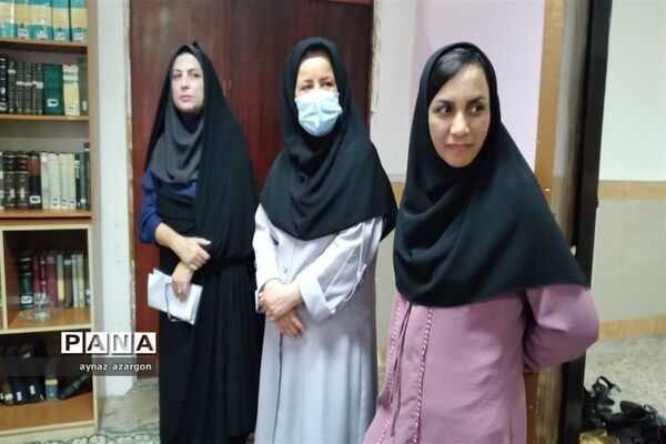 مجمع عمومی انتخابات انجمن اولیا و مربیان هنرستان شاهد بنت الهدی در قائمشهر