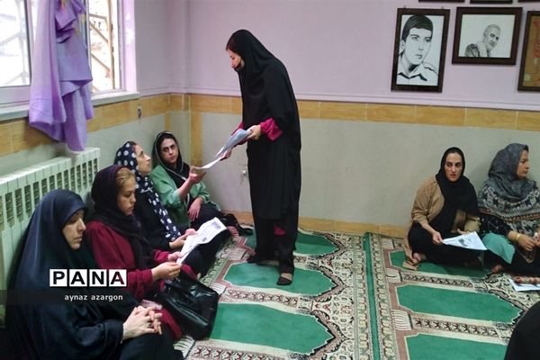 مجمع عمومی انتخابات انجمن اولیا و مربیان هنرستان شاهد بنت الهدی در قائمشهر