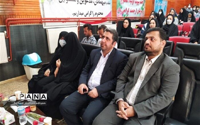 همایش هفته سلامت روان و هفته پیوند اولیا و مربیان در ورامین