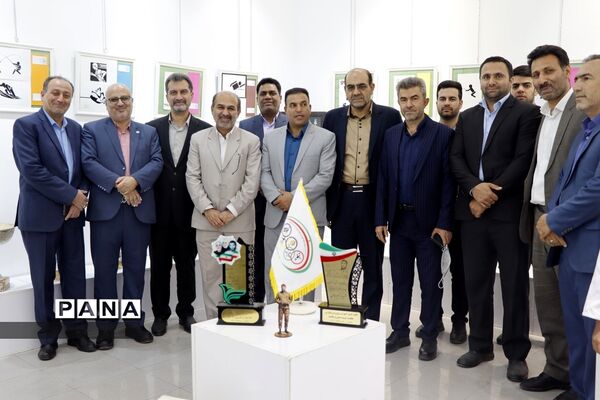 برپایی نمایشگاه «هنر، خلاقیت، ورزش» در نگارخانه اداره‌کل آموزش و پرورش فارس