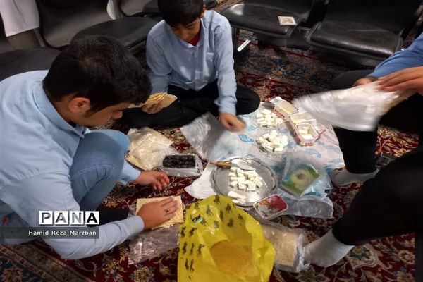 مراسم زیارت عاشورا در آموزشگاه شاهد شهید کاظمی شهرستان اسلامشهر