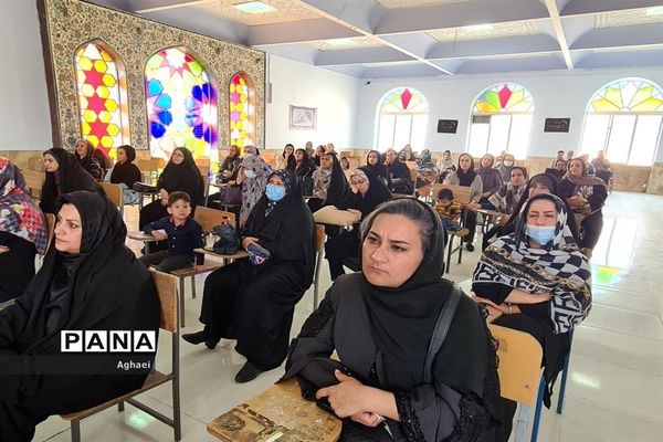 جلسه بهداشت روان در دبیرستان زینبیه