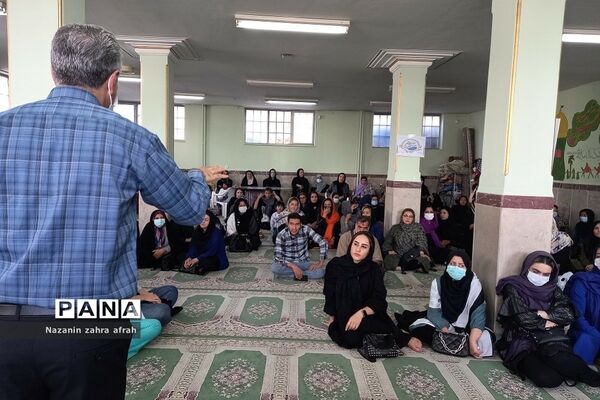 برگزاری انتخابات انجمن اولیا و مربیان در دبستان ایمان رودهن