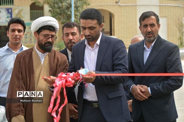 افتتاح زمین چمن مصنوعی دبیرستان شریعتی بوشهر