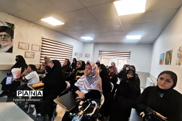 کارگاه نقش تغذیه به مناسبت هفته تربیت‌بدنی در شهرستان قرچک