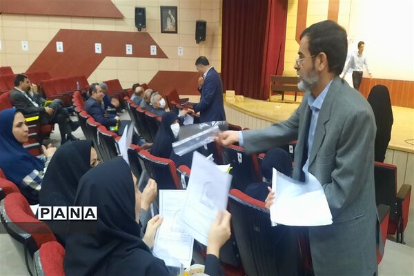 برگزاری همایش کارگاه‌های آموزشی مدیران متوسطه آموزش و پرورش ناحیه ۷مشهد