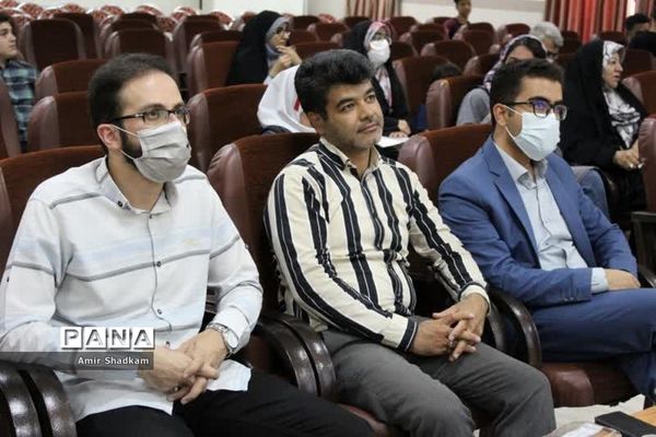 آیین تجلیل از برگزیدگان جشنواره «سکوی ایران قوی» در شهرستان سمنان