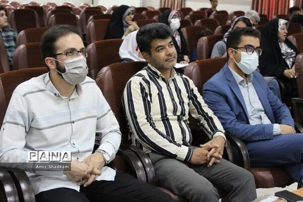 آیین تجلیل از برگزیدگان جشنواره «سکوی ایران قوی» در شهرستان سمنان