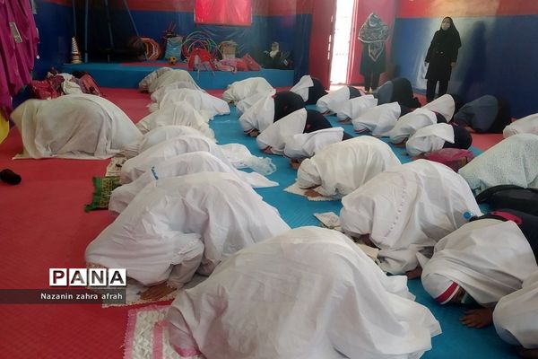 زنگ‌ نماز در دبستان شهید سجادیان رودهن