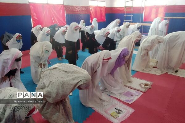 زنگ‌ نماز در دبستان شهید سجادیان رودهن