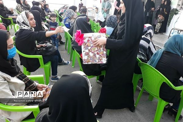 انتخابات انجمن اولیا و مربیان در دبستان حضرت زهرا(س) رودهن