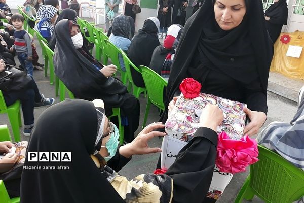 انتخابات انجمن اولیا و مربیان در دبستان حضرت زهرا(س) رودهن