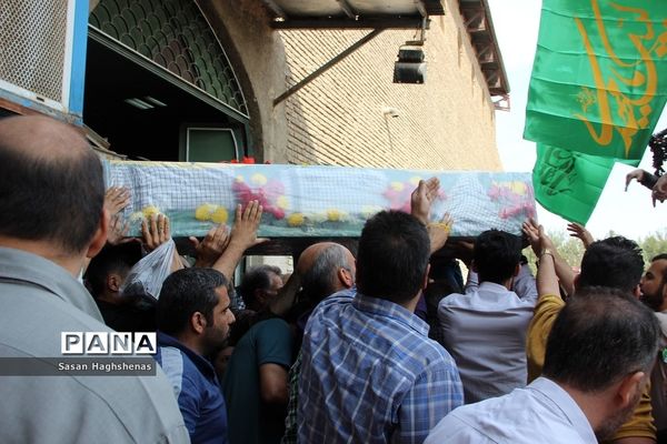 مراسم نمازجمعه و تشییع پیکرشهیدمدافع حرم باحضور استاندارتهران در اسلامشهر