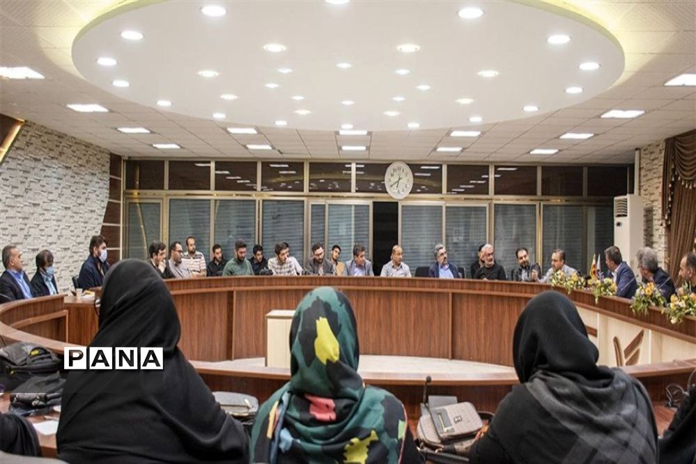 تریبون آزاد