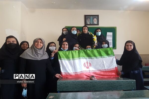 مراسم استقبال و تقدیر از نازنین فاطمه عیدیان صاحب مدال طلا آسیایی