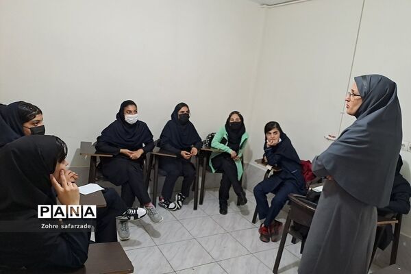 برگزاری هفته بهداشت‌ روان در مدارس رودهن