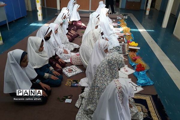 برگزاری نماز جماعت در مدارس رودهن