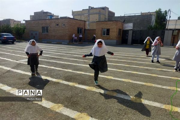 برگزاری المپیاد ورزشی درون‌مدرسه‌ای در آموزشگاه نشاط اسلامشهر