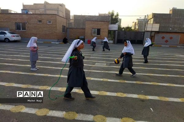 برگزاری المپیاد ورزشی درون‌مدرسه‌ای در آموزشگاه نشاط اسلامشهر