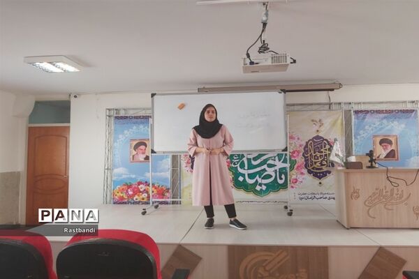 برگزاری جلسه آموزش خانواده در دبیرستان شهیده قزوینی