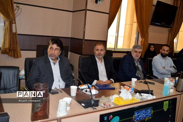 جلسه توجیهی طرح شهردار مدرسه در منطقه ۱۴