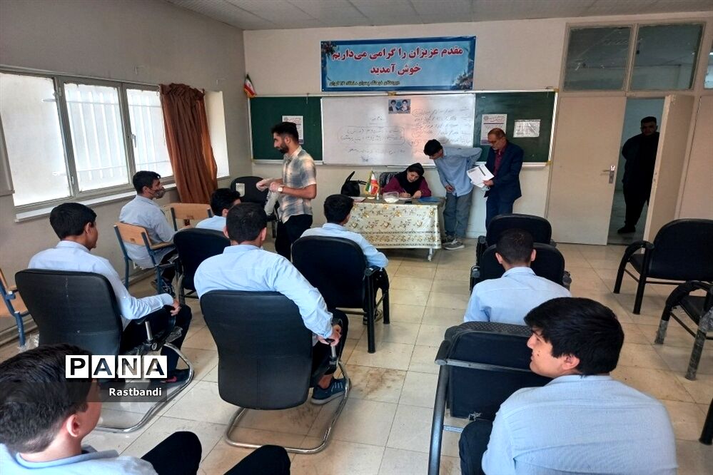 معاینه سلامت و بهداشت در دبیرستان فرهنگ عرفان