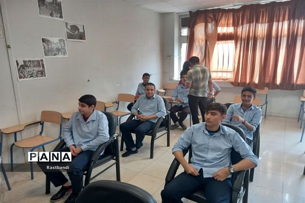 معاینه سلامت و بهداشت در دبیرستان فرهنگ عرفان