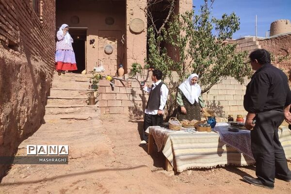 نخستین همایش «بازنمایی هویت روستایی» در شهرستان کاشان