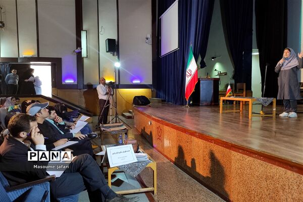 با دستان هم ایران قوی می‌سازیم
