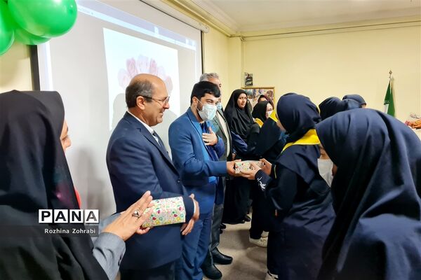 برگزاری همایش مهربان ترین پدر در ناحیه یک شیراز