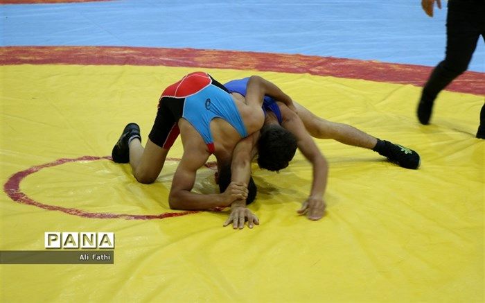 محمدصادق فیروزپور قهرمان کشتی آزاد امیدهای جهان شد