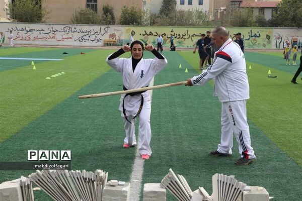 افتتاحیه چهلمین دوره مسابقات ورزشی درون مدرسه ای ناحیه دو شهرری
