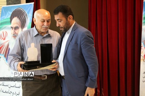 تجلیل از پیشکسوتان ‌‌تربیت‌بدنی‌، مربیان و دانش‌آموزان مدال‌آور استان بوشهر ( 2 )