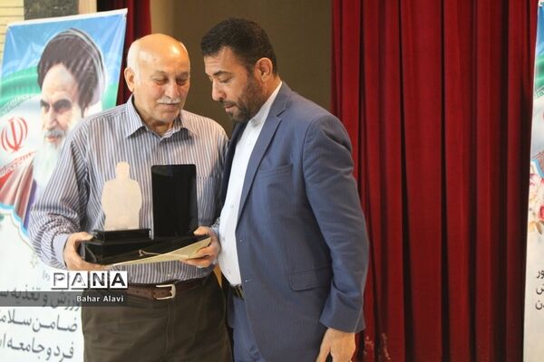 تجلیل از پیشکسوتان ‌‌تربیت‌بدنی‌، مربیان و دانش‌آموزان مدال‌آور استان بوشهر ( 2 )