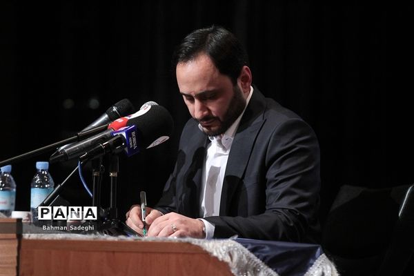 نشست سخنگوی دولت با دانشجویان دانشگاه خواجه نصیرالدین طوسی