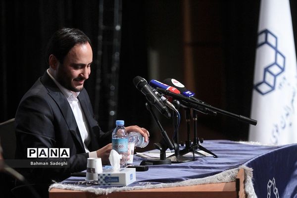 نشست سخنگوی دولت با دانشجویان دانشگاه خواجه نصیرالدین طوسی