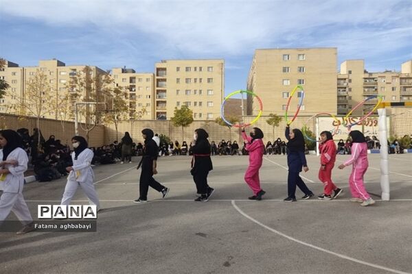 برگزاری المپیاد دانش‌آموزی در دبیرستان مرضیه