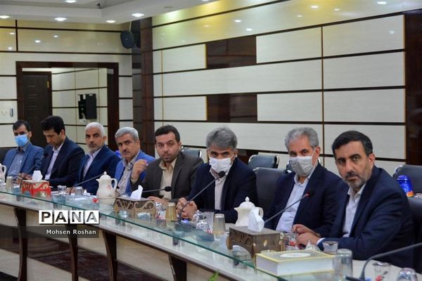 دیدار نماینده مردم بوشهر در مجلس شورای اسلامی با شورای معاونان اداره‌کل آموزش و پرورش بوشهر