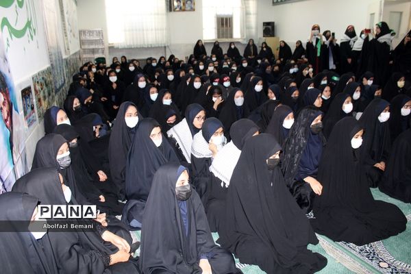 ‌یادواره شهدا در دبیرستان امامت قم