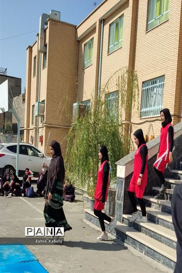 المپیاد ورزشی درون‌ مدرسه‌ای در آموزشگاه هیأت امنایی ام‌ ابیها(س) اسلامشهر