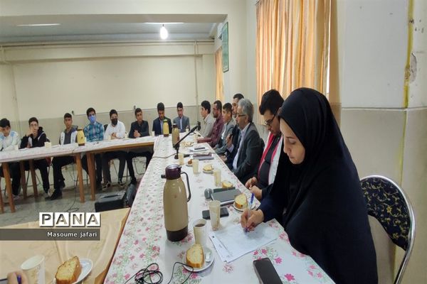 نشست تشکیلات دانش‌آموزی گلستان