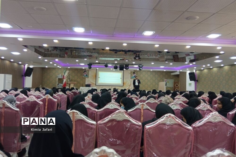 برگزاری همایش تغییرات کنکور در کاشمر